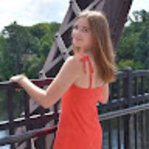 Meet your Posher, Leah